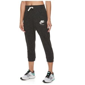 Women's Nike Sportswear Vintage Midrise Capris